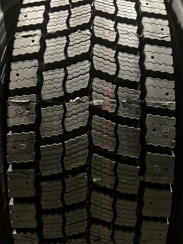 kuorma-auton rengas  pinnoitettu 315/80R22,5 Malatesta Hot pinnoitettu Winter Drive 3PMSF Drive WINTER