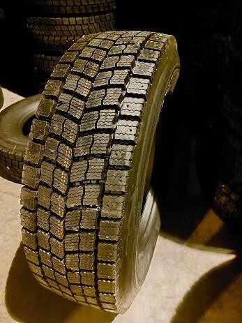 kuorma-auton rengas  pinnoitettu 315/80R22,5 Paltread Cold pinnoitettu P41 3PMSF Drive WINTER (Hankook casing)