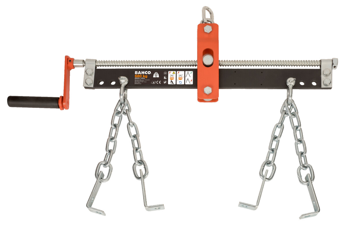 Säädettävä moottoripuomi max 680kg