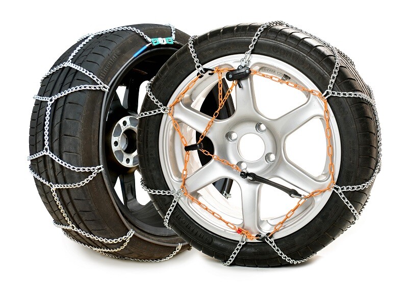 lumiketjut henkilöauto takki, sertifikaatti O-NORM (cert. Itävalta V-5117; lenkki 7 mm) 195/55R20; 205/65R17; 205/80R15; 205R15; 215/55R18; 215/65R16; 225/35R20; 225/40R20; 225/45R19;