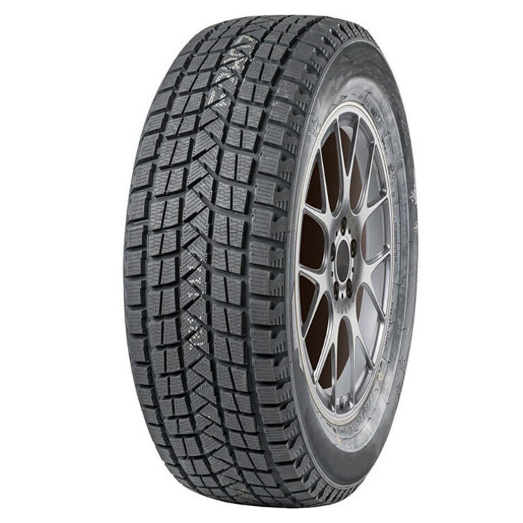 henkilöauton kitkarengas 235/70RR16 FIREMAX FM806 106T epäsymmetrinen kulutuspintakuvio takaa tasaisen kulutuspinnan kulumise ja erinomaisella pidon niin kuivalla kun märällä tiellä. avoin põiksoone suunnittelu parantaa räntään ja lumen poistamista. vahvistettu plokid parantavat merkittävästi vetovoimaa märällä tiellä ja tehokasta tartuntaa jää- ja lumepinnal. Mitmesuunalised suure tiheydellä