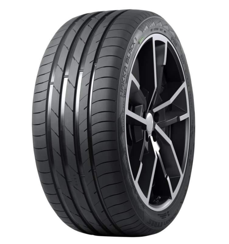 henkilöauton / maasturin kesärengas 255/40R19 100Y XL Nokian Hakka Black 3 (DOT4822)