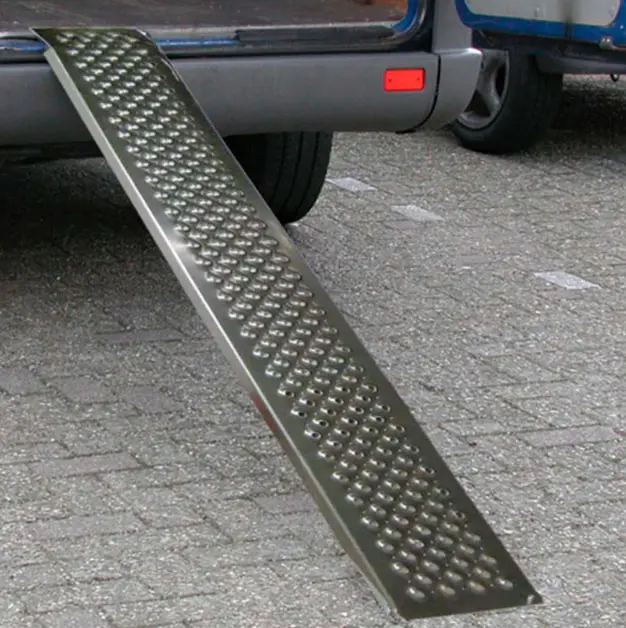 autoramppi 200x21cm alumiini 1 kpl.