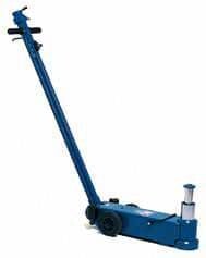 Penumohydraulinen nostin AC