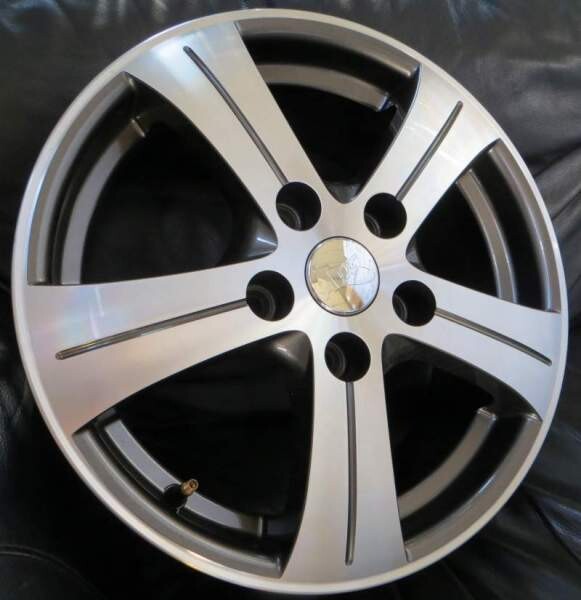 alumiinivanne 20x9,5 5x120 ET40 keskireikä 74,1